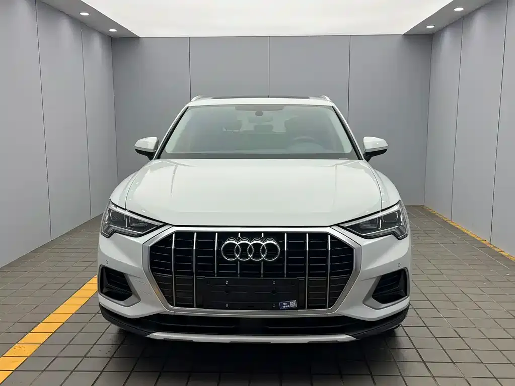 Audi Q3 — фото 4