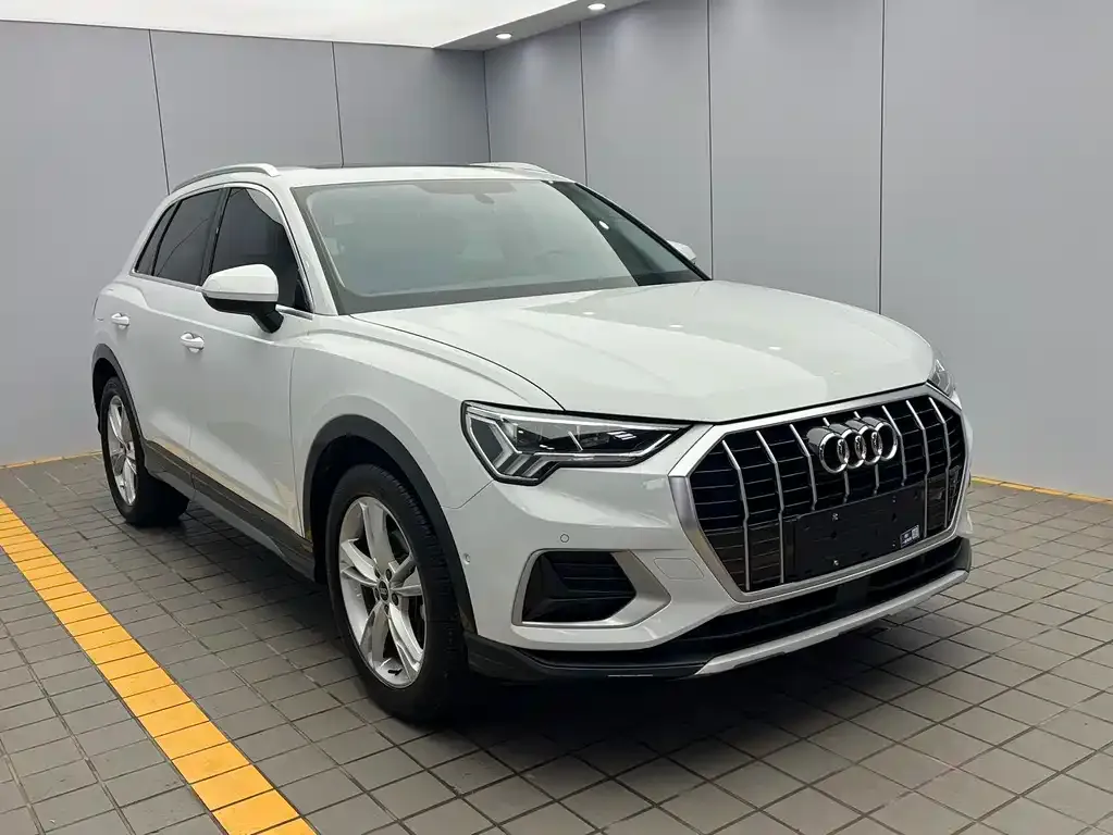 Audi Q3 — фото 7