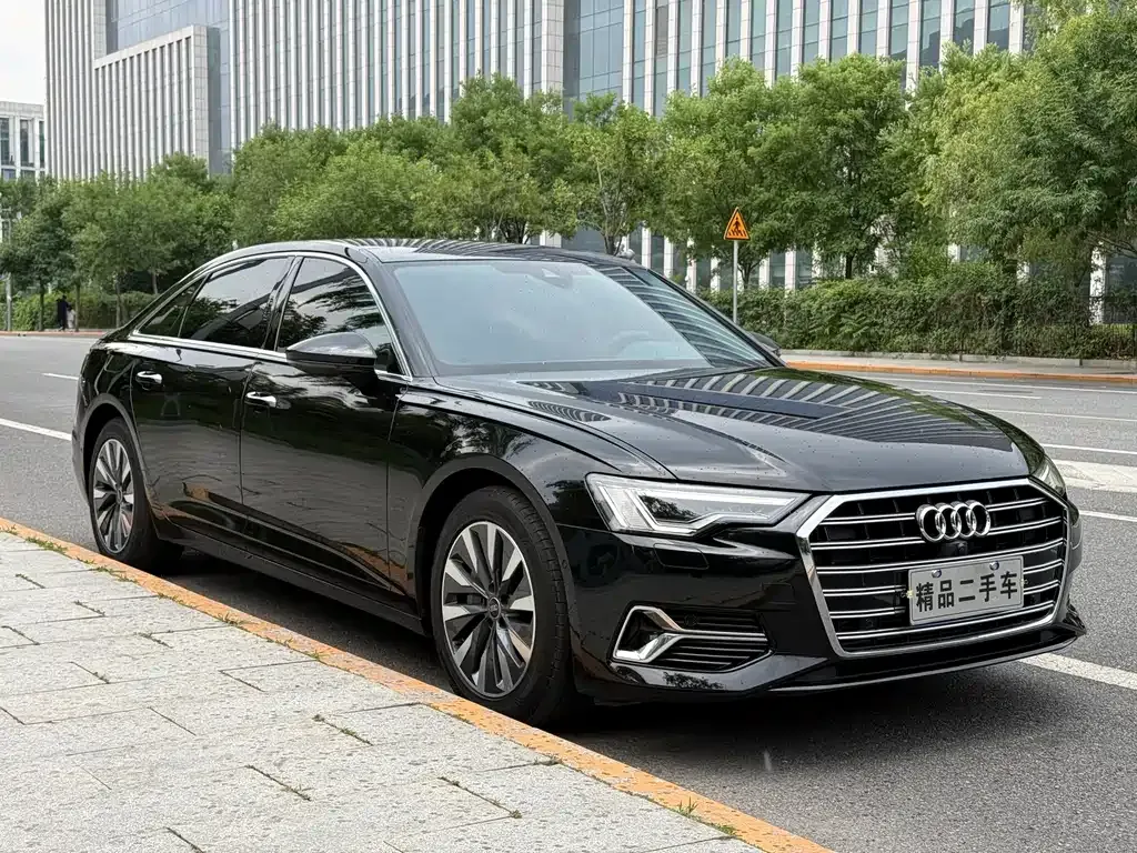 Audi A6L — фото 7
