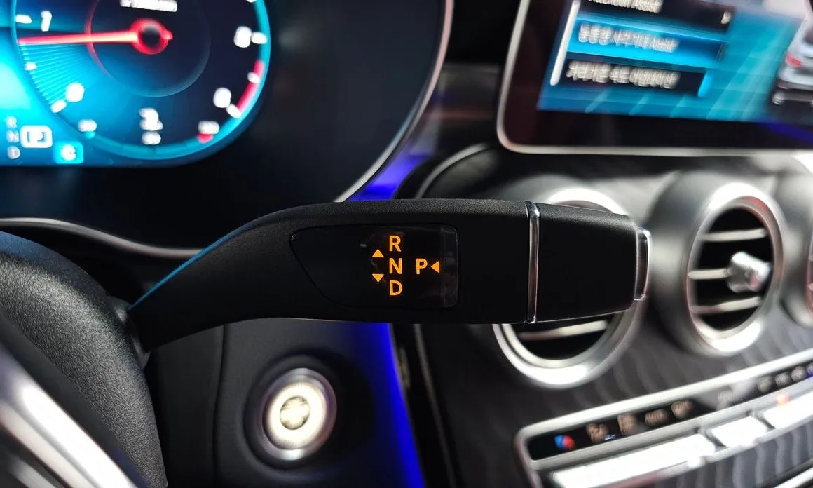 Mercedes-Benz GLC-Class 2023 из KR, фото 3