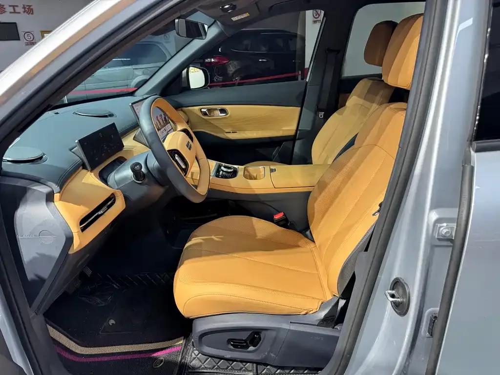 Geely Galaxy Xingjian 7 2025 из CN, фото 2