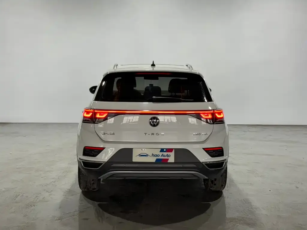 Volkswagen T-Roc — фото 5