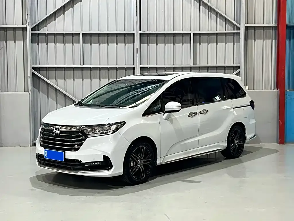Honda Odyssey — фото 1