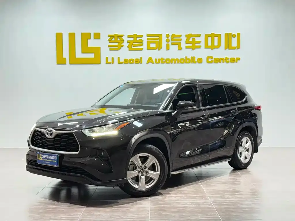 Toyota Highlander — фото 5