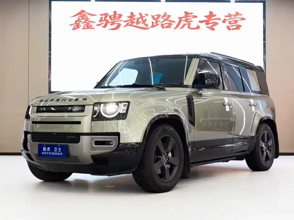Land Rover Defender — фото 1