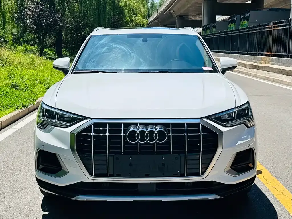 Audi Q3 — фото 7