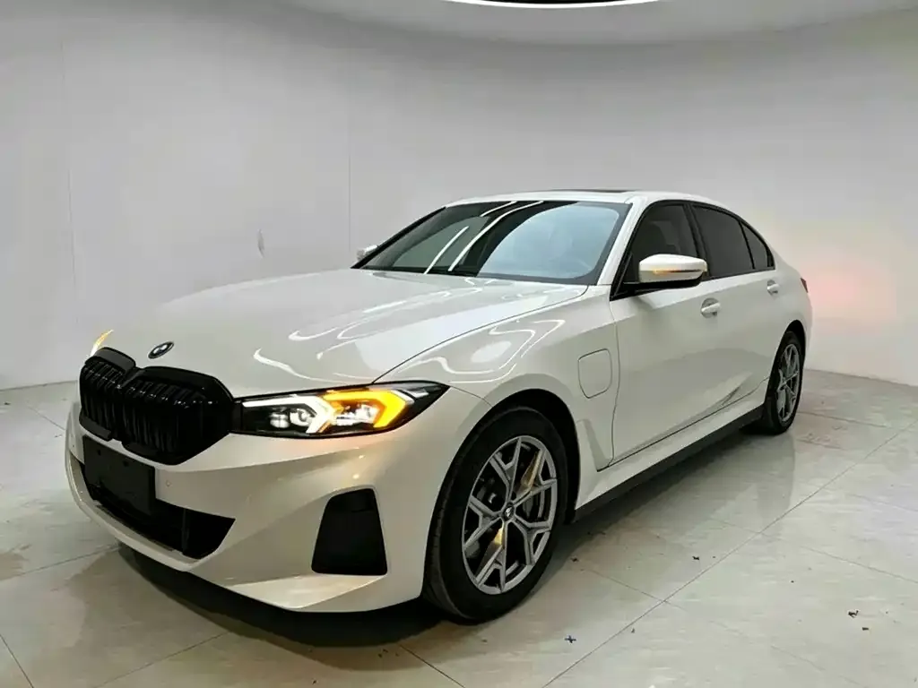 BMW i3 — фото 1