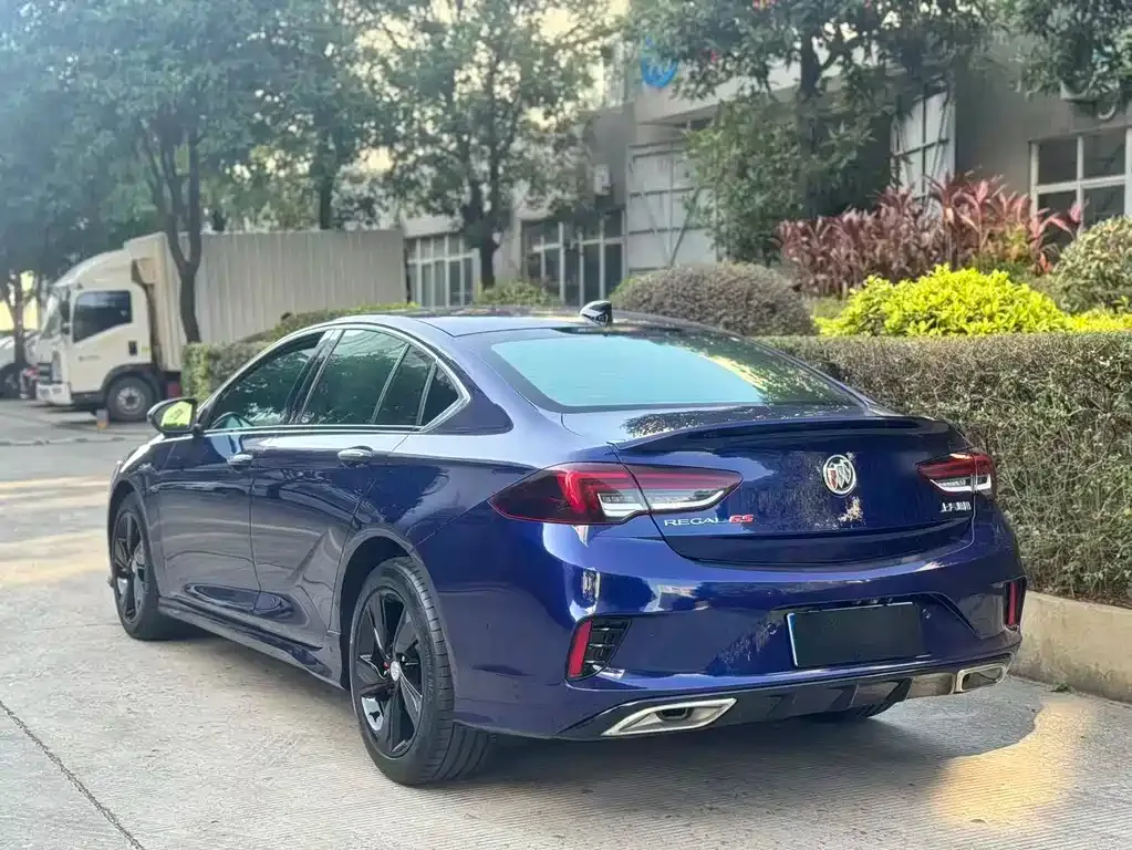 Buick Regal — фото 8