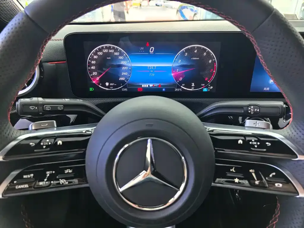 Mercedes-Benz CLA (Import) — фото 10