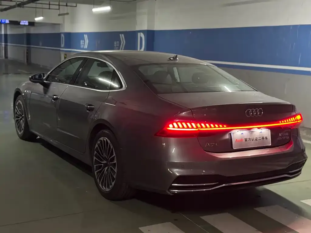 Audi A7L — фото 4