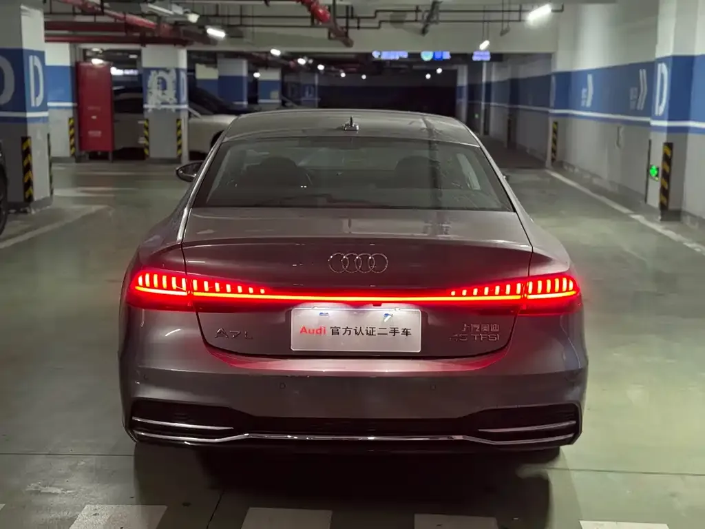 Audi A7L — фото 9