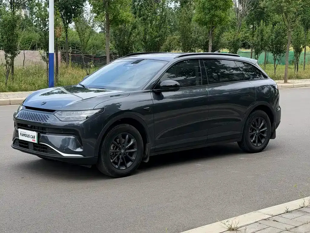 Leapmotor C11