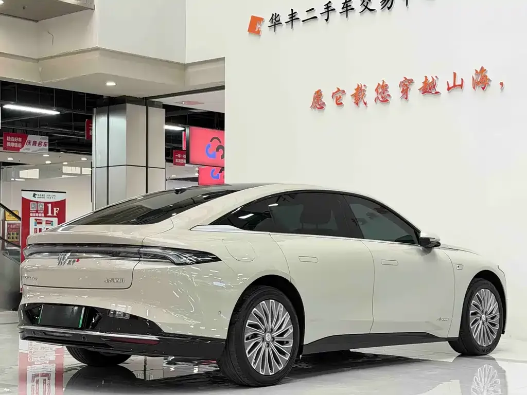 Buick Electra L7 2025 из CN, фото 7