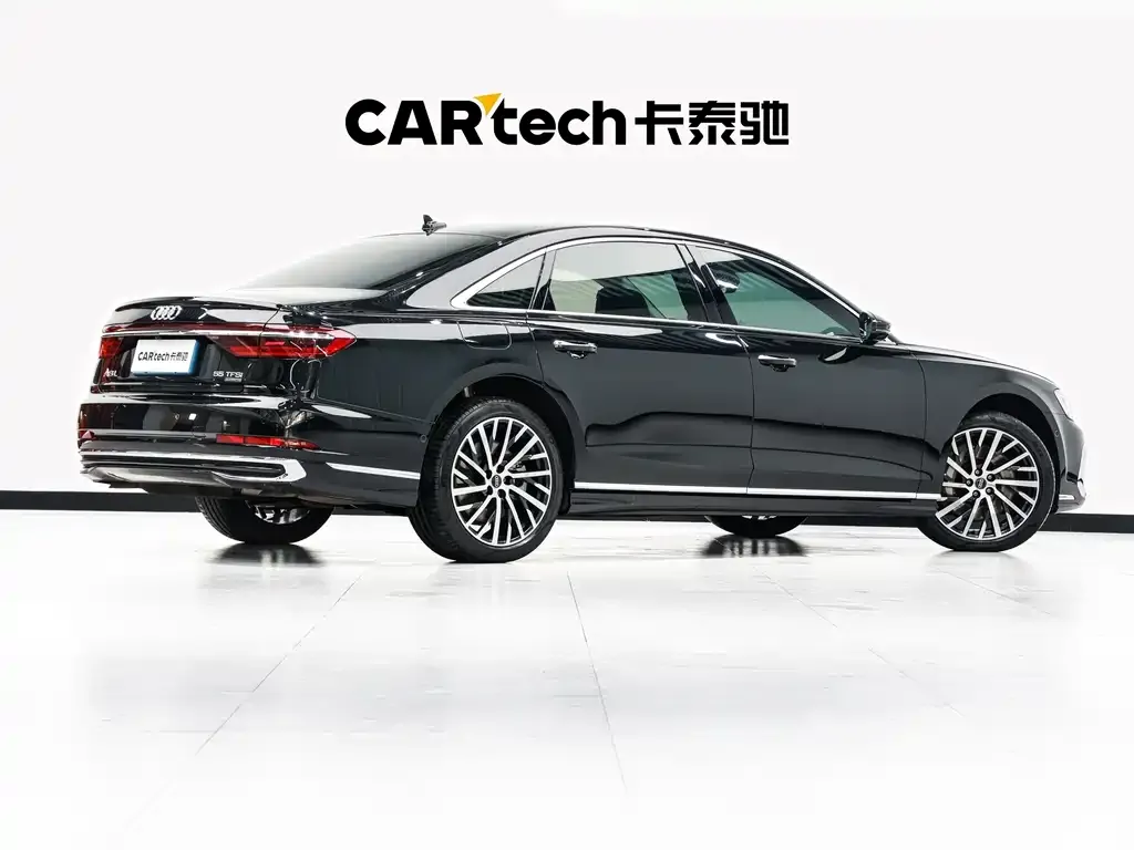 Audi A8 — фото 3