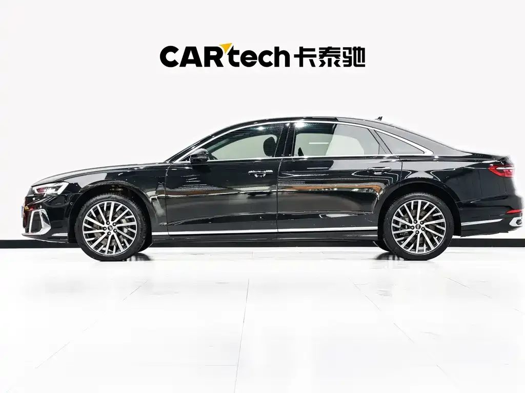 Audi A8 — фото 7