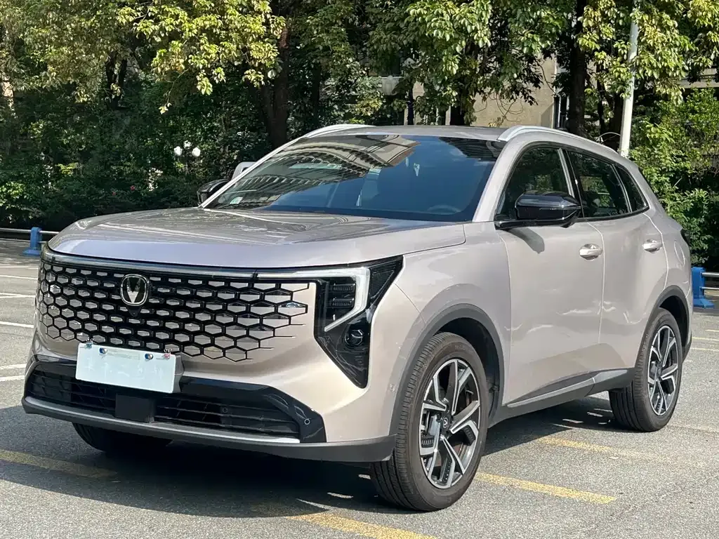 Changan CS55PLUS — фото 1