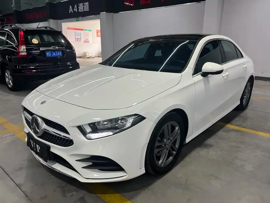 Mercedes-Benz A-Class — фото 1
