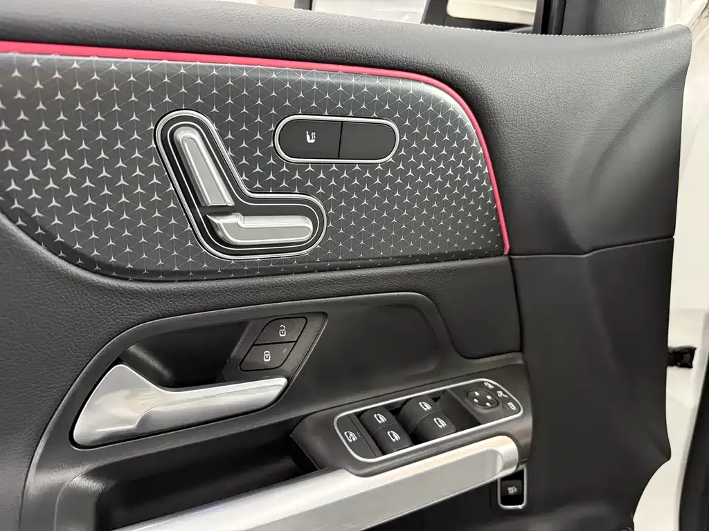 Mercedes-Benz EQB 2026 из CN, фото 4