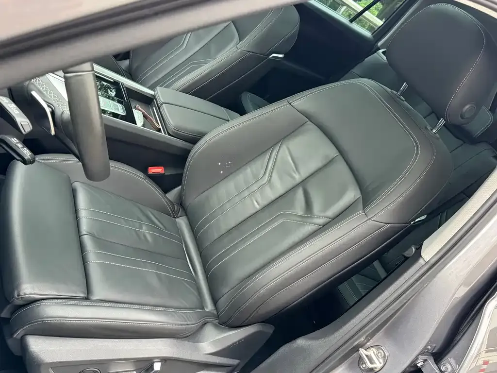 Audi Q6 2023 из CN, фото 4