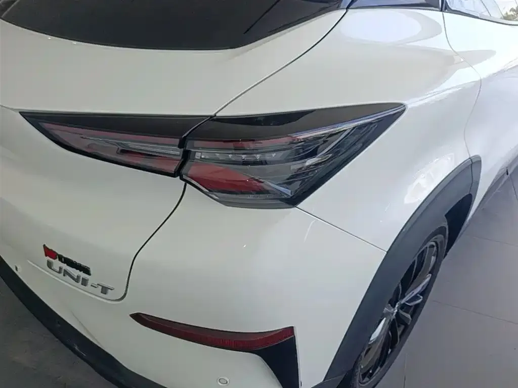 Changan UNI-T 2023 из CN, фото 4