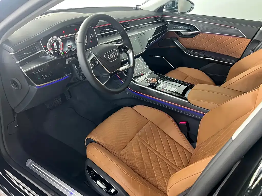 Audi A8 — фото 5