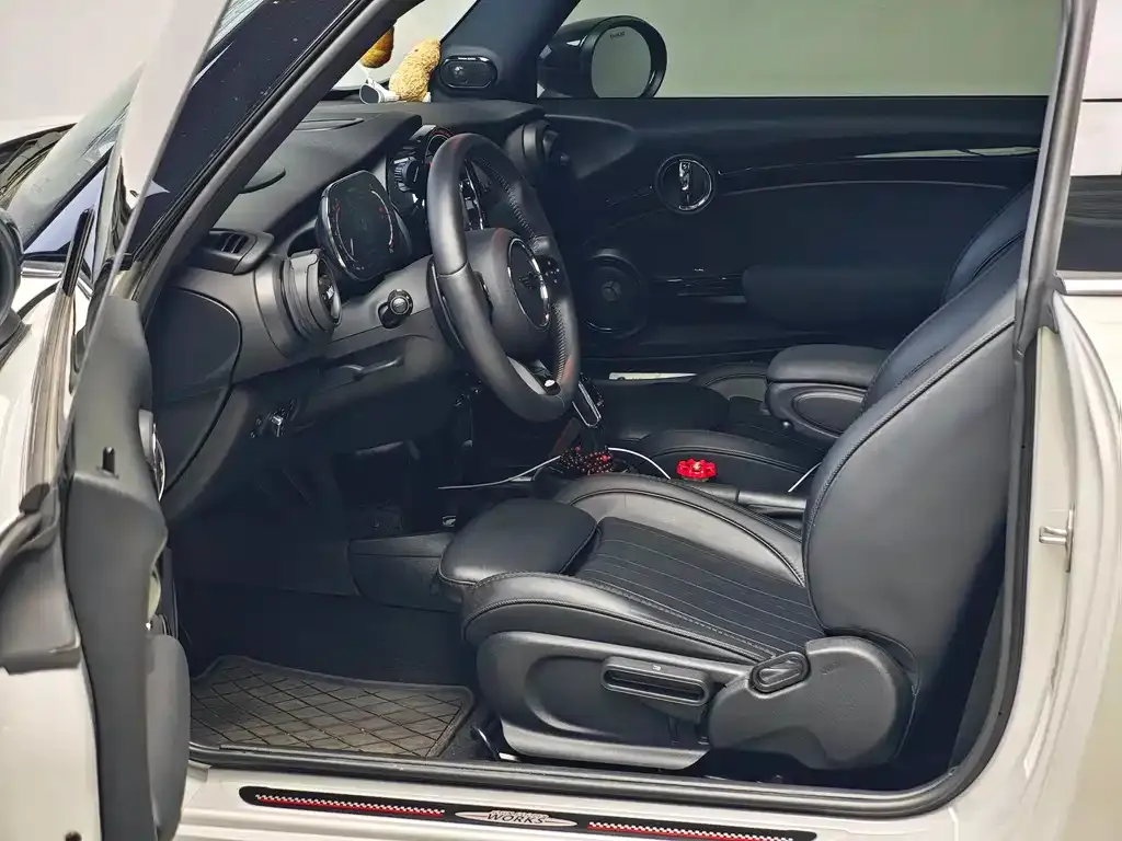 MINI JCW (John Cooper Works) 2022 из CN, фото 3