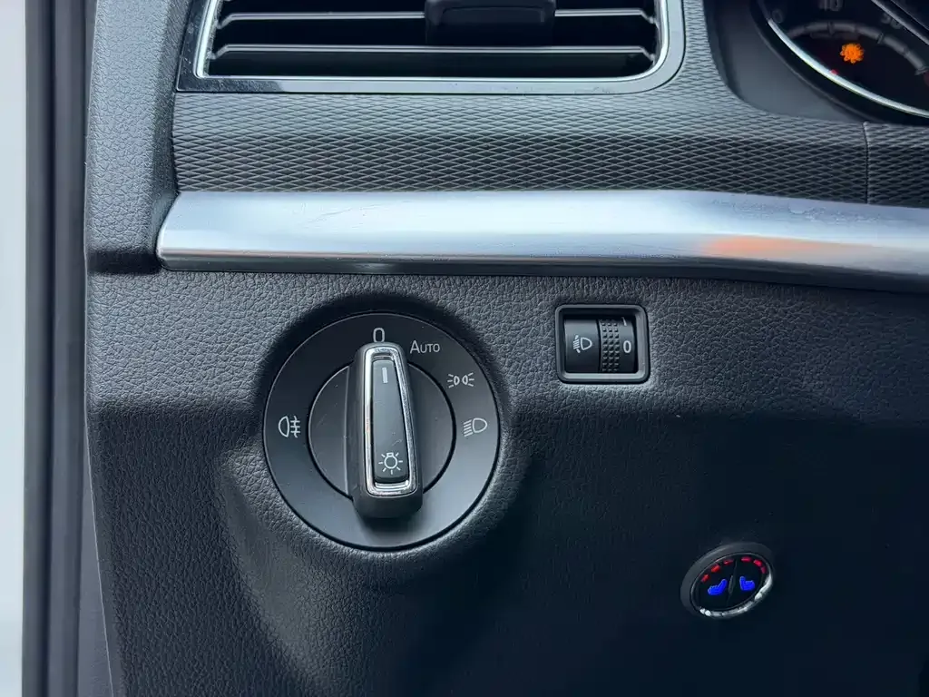 Skoda Kamiq — фото 10