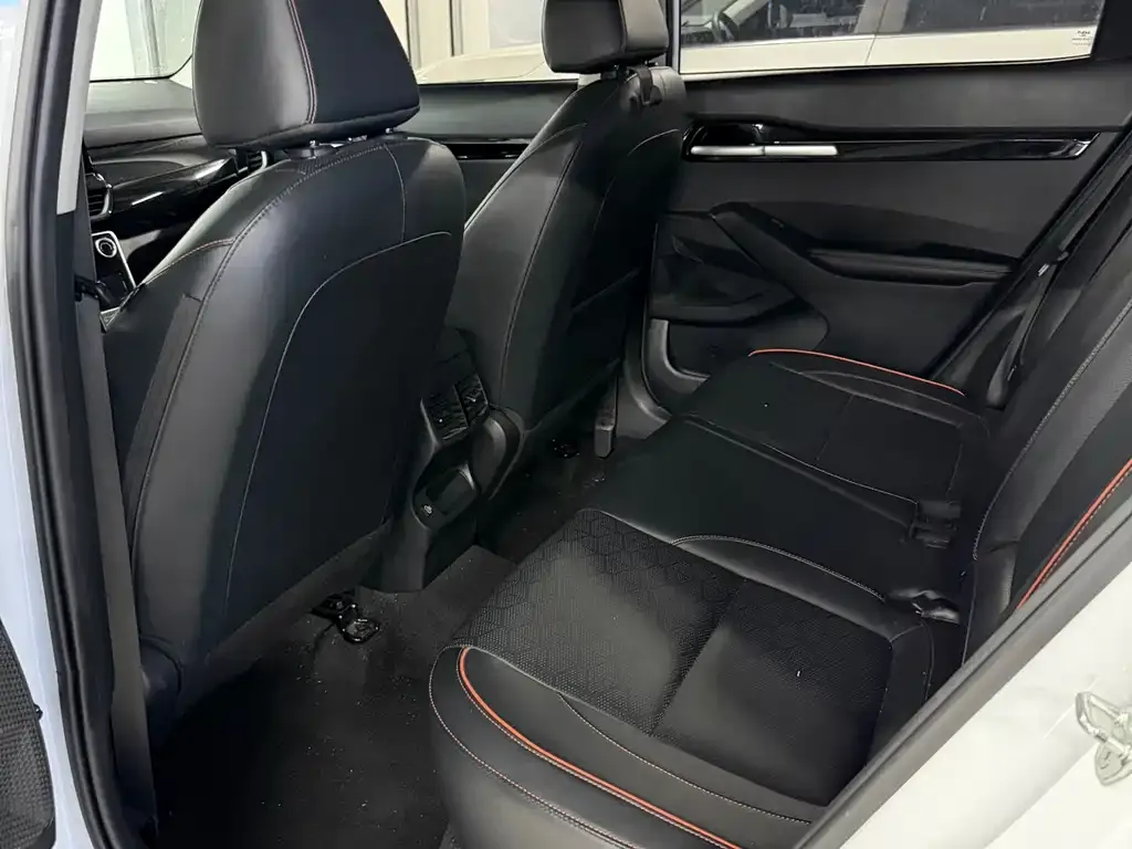 Kia Seltos 2024 из CN, фото 6