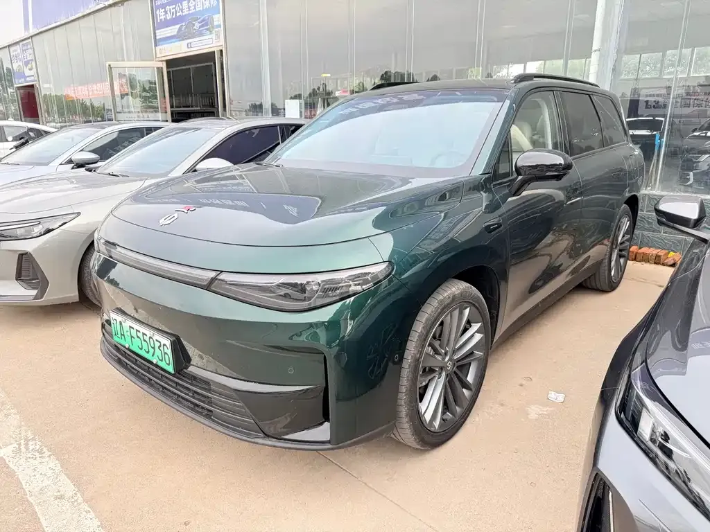 Leapmotor C16