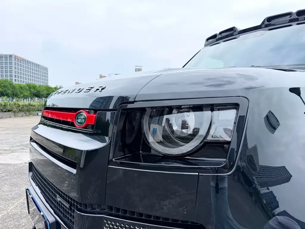Land Rover Defender — фото 6