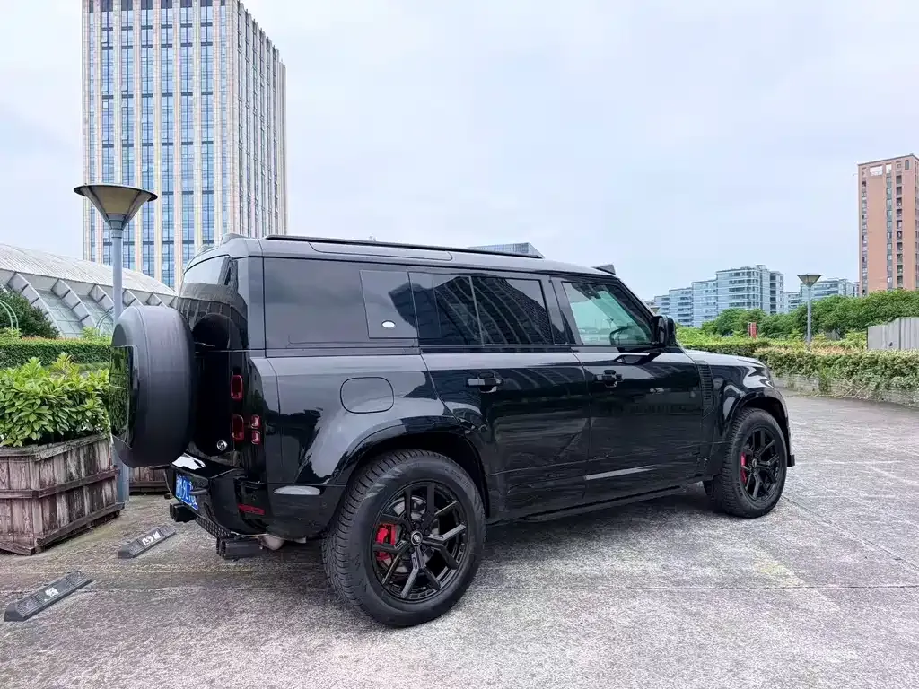 Land Rover Defender — фото 4
