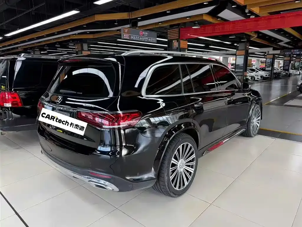 Mercedes-Benz GLS — фото 6