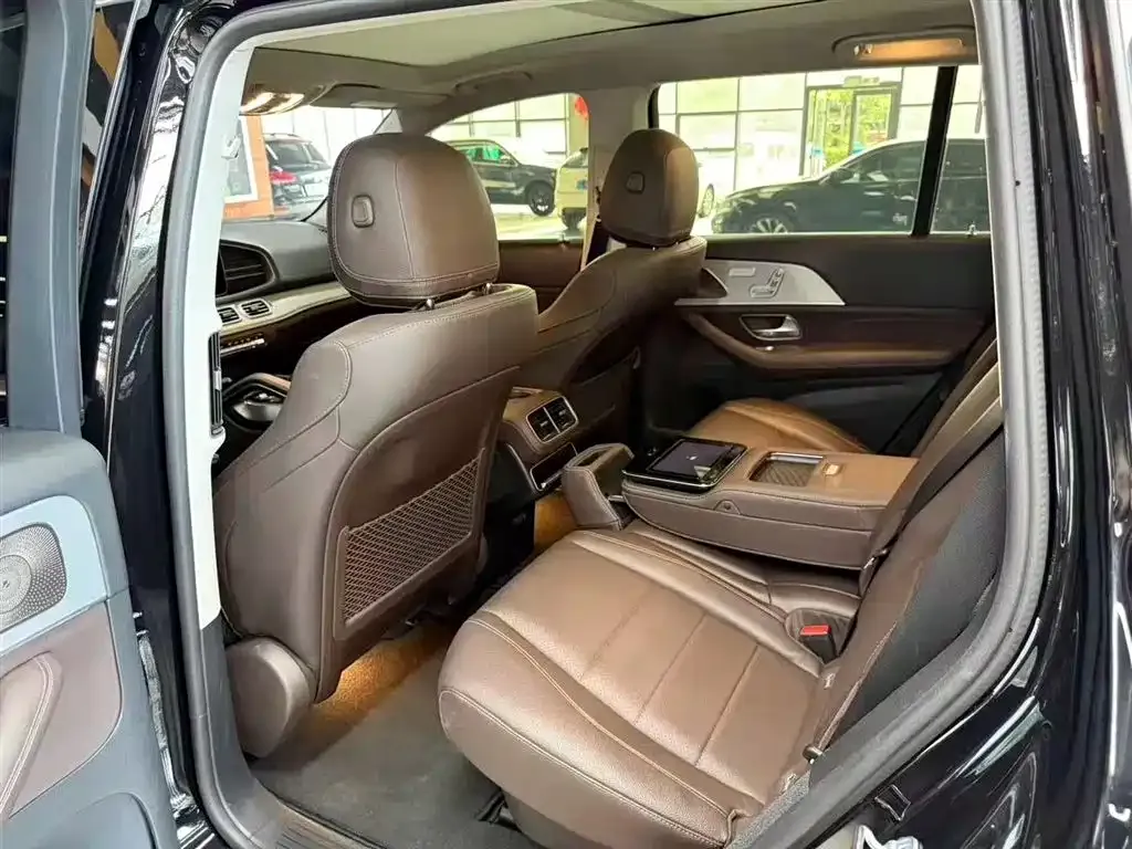 Mercedes-Benz GLS — фото 5