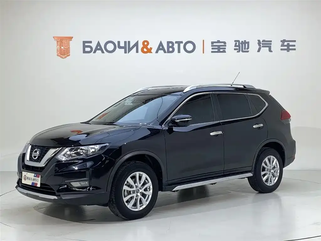 Nissan X-Trail — фото 1