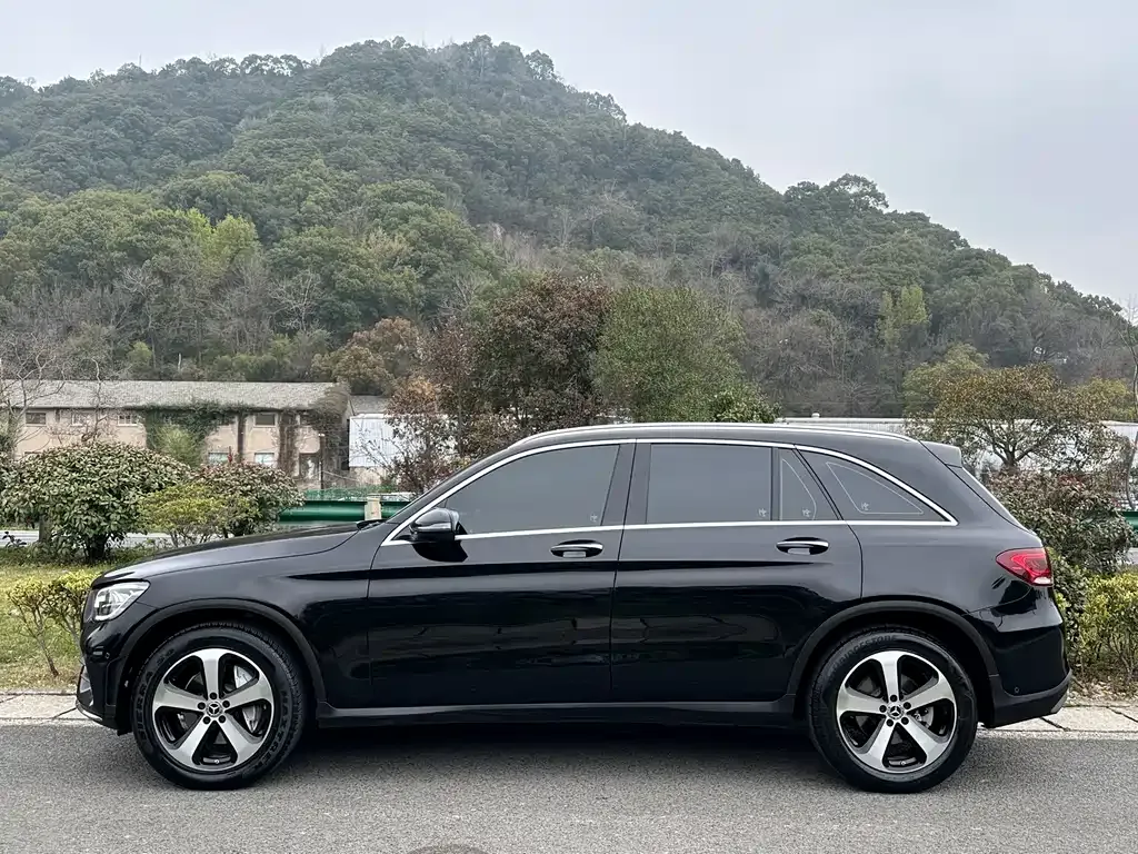 Mercedes-Benz GLC — фото 4