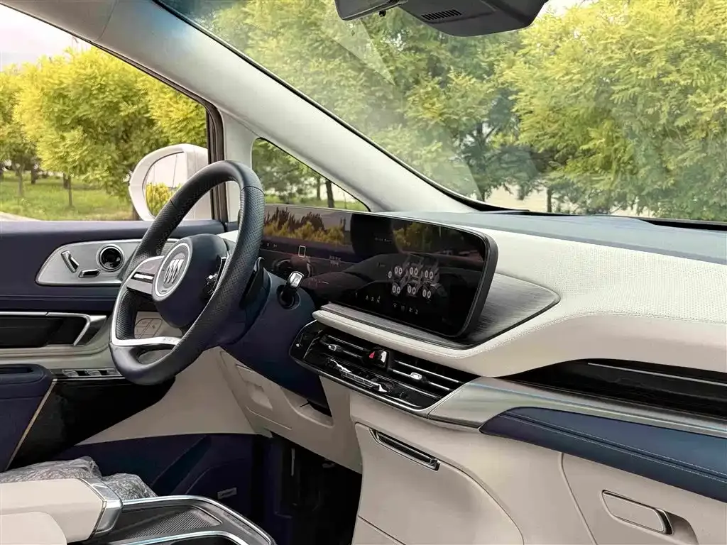 Buick Century 2023 из CN, фото 3