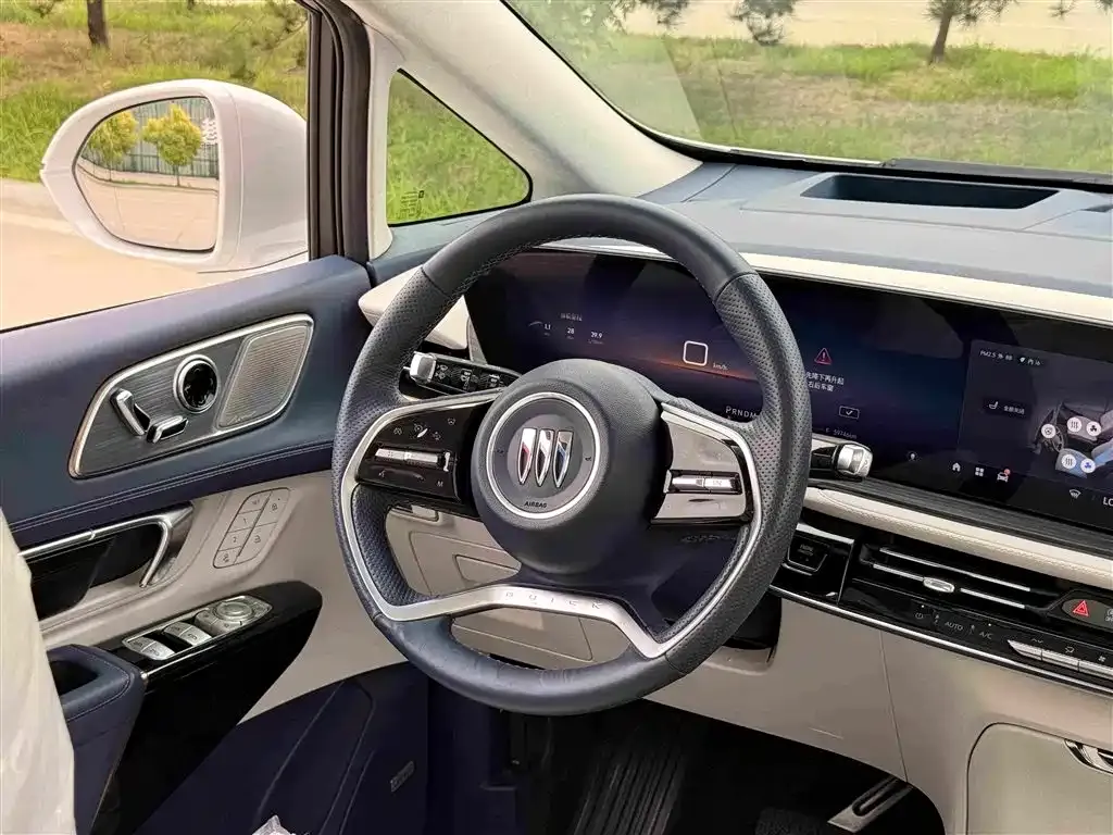 Buick Century 2023 из CN, фото 7
