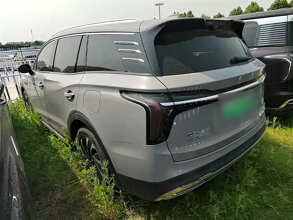Hongqi HS7 PHEV — фото 3