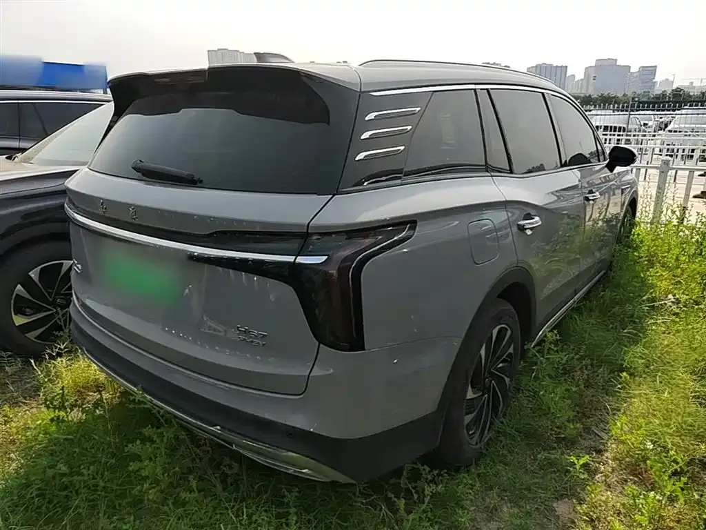 Hongqi HS7 PHEV — фото 2