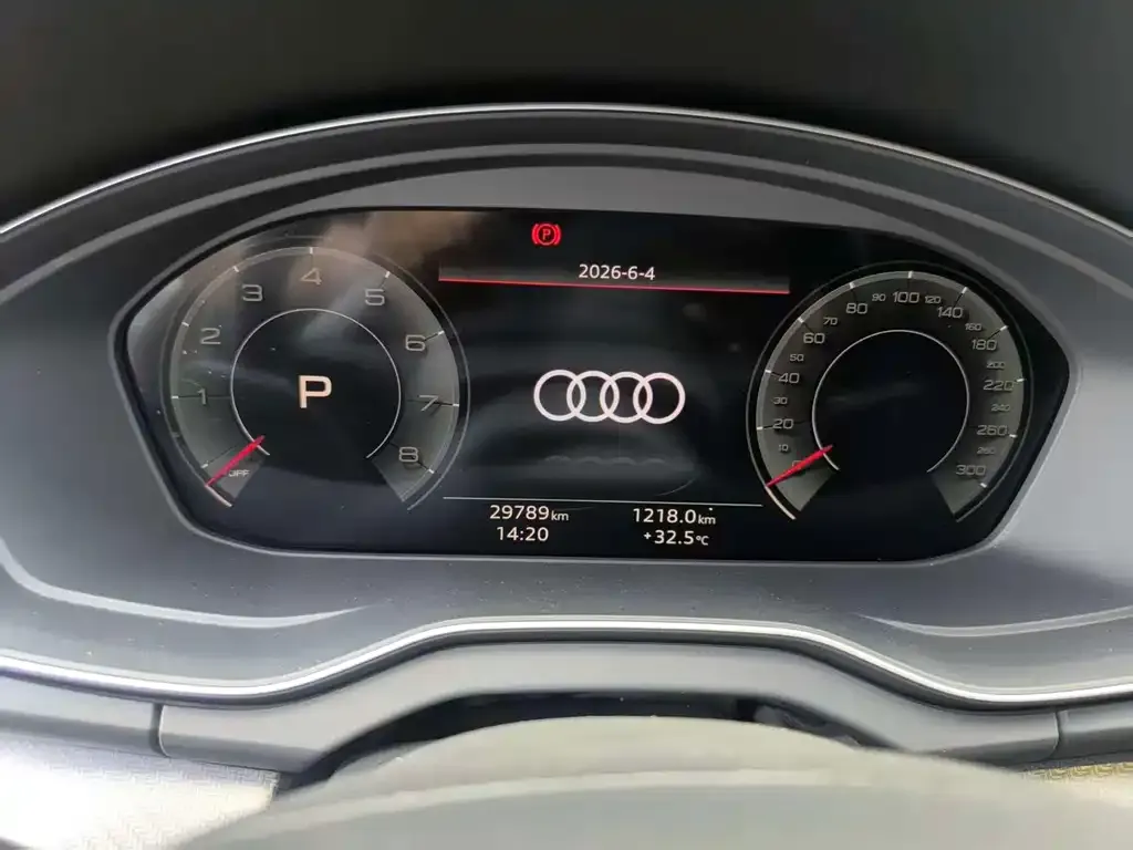 Audi Q5L — фото 2
