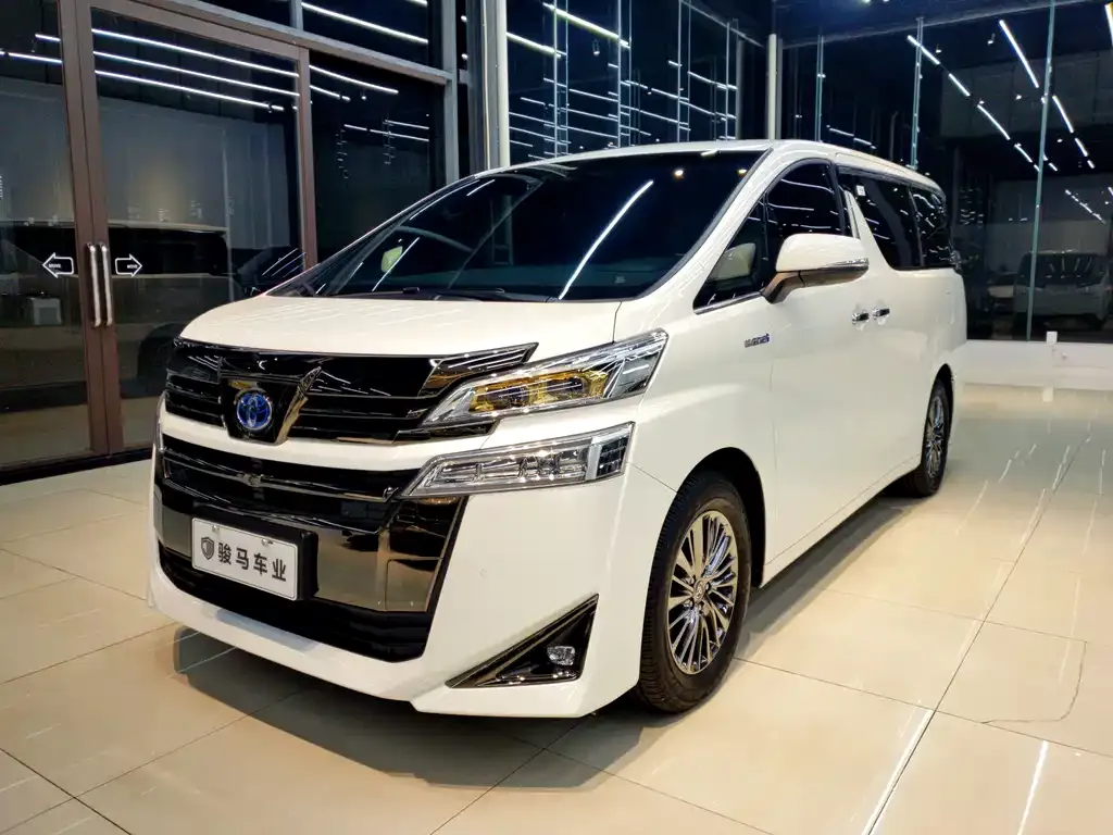 Toyota Vellfire — фото 2