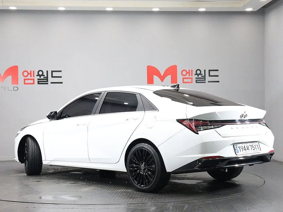 Hyundai AVANTE — фото 8