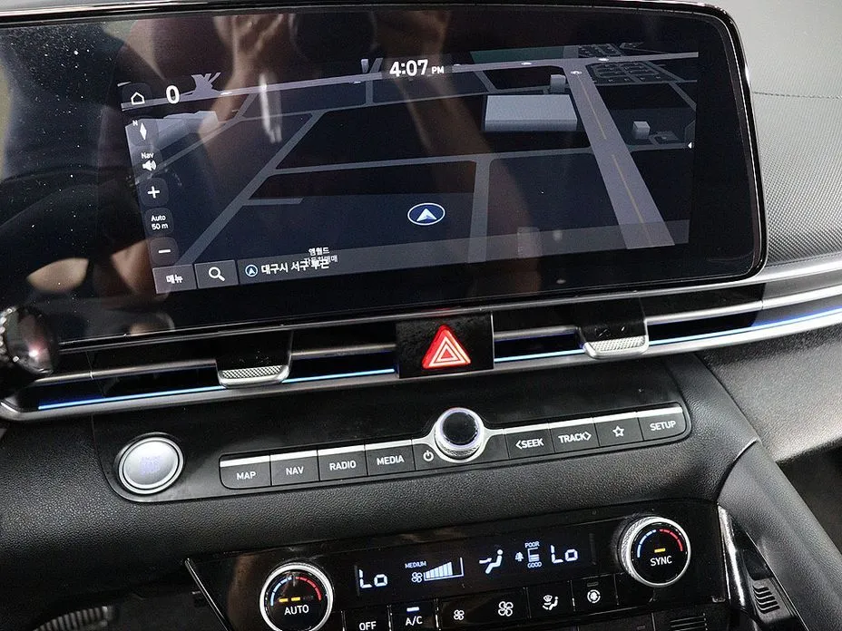 Hyundai AVANTE — фото 2