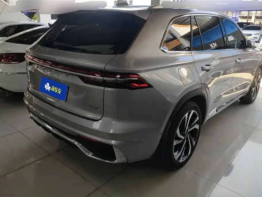 Geely Xingyue L — фото 8