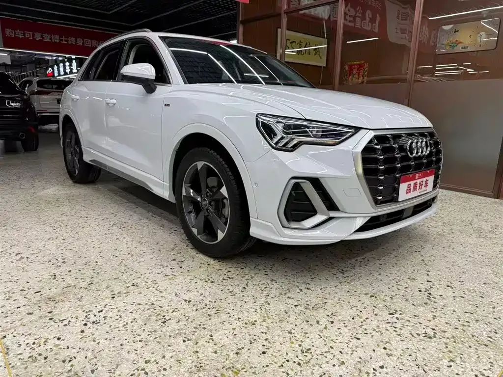 Audi Q3 — фото 4