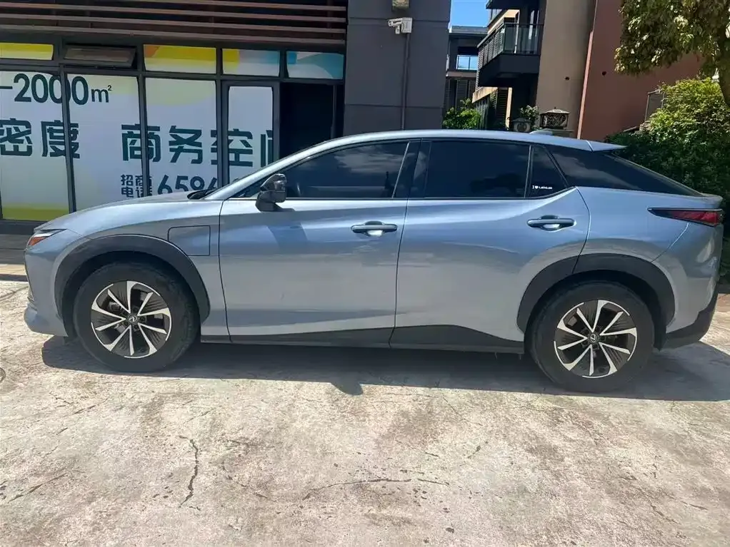 Lexus RZ 2023 из CN, фото 9