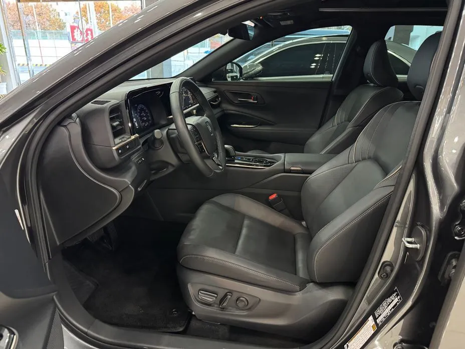 Toyota Crown 2024 из KR, фото 9