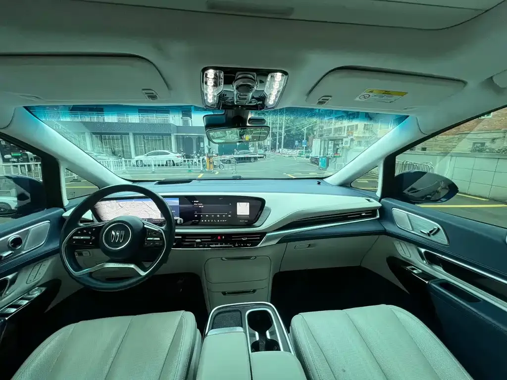 Buick Century 2023 из CN, фото 4