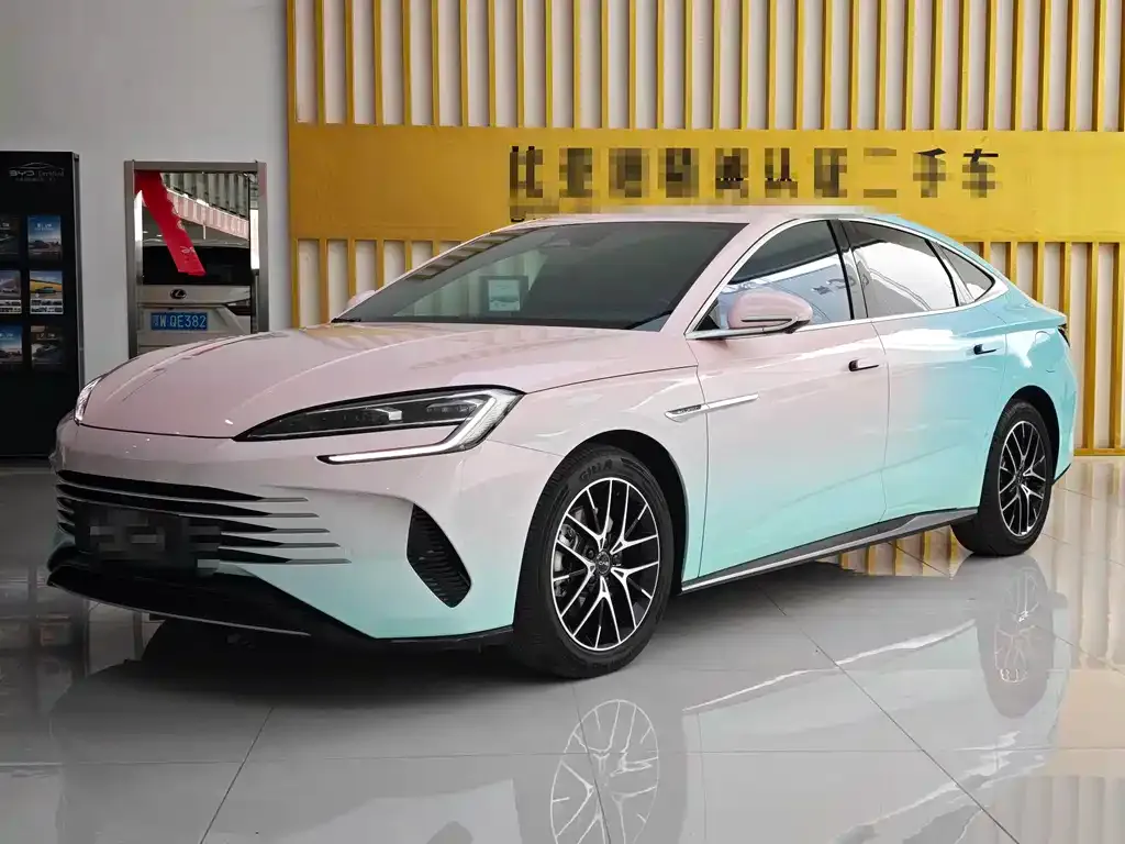 BYD Seal — фото 1
