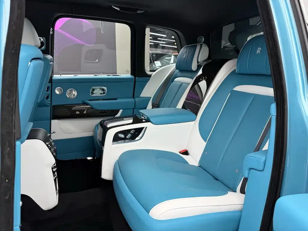 Rolls-Royce Cullinan 2022 из CN, фото 8